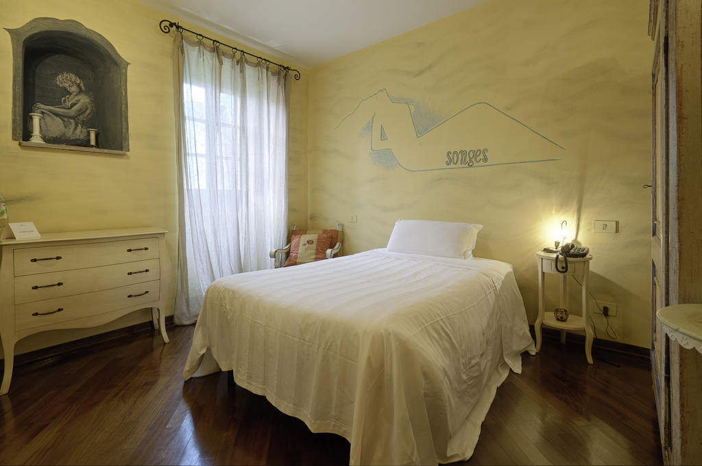 Borgo Casale Albareto (Parma) Quarto foto